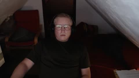 Snapshot of pussylovercb chatting on 19, 9, 2025 pussylovercb online show from 19, 9, 2025