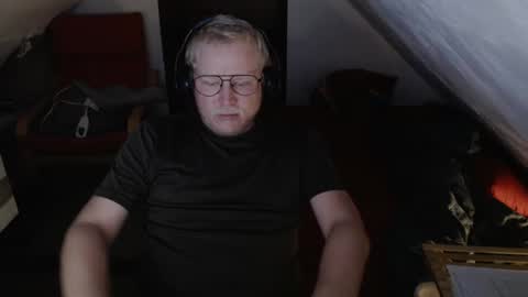 Snapshot of pussylovercb chatting on 28, 9, 2025 pussylovercb online show from 28, 9, 2025