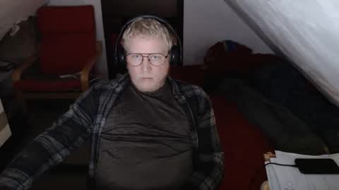 Snapshot of pussylovercb chatting on 21, 10, 2025 pussylovercb online show from 21, 10, 2025