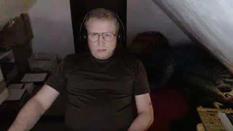 pussylovercb online show from 3, 2, 2026