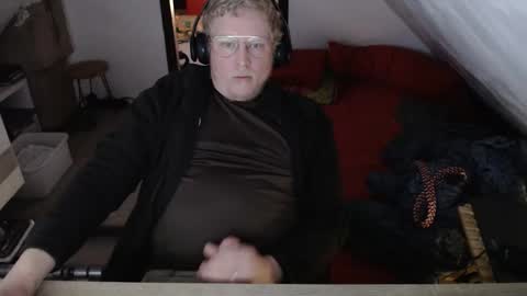 pussylovercb online show from 15, 5, 2026