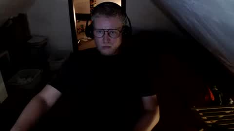 Snapshot of pussylovercb chatting on 25, 6, 2026 pussylovercb online show from 25, 6, 2026