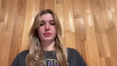 Lina online show from 25, 9, 2025