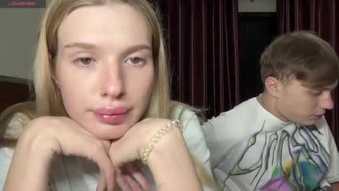 Snapshot of pussymoneywet chatting on 18, 4, 2026 Lina online show from 18, 4, 2026