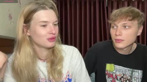 Snapshot of pussymoneywet chatting on 30, 4, 2026 Lina online show from 30, 4, 2026