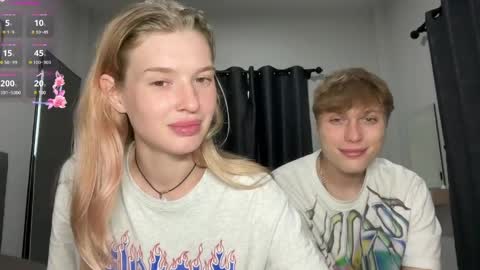 Snapshot of pussymoneywet chatting on 22, 5, 2026 Lina online show from 22, 5, 2026