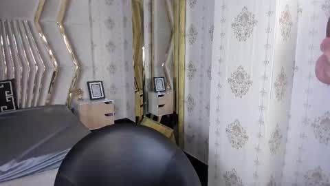 Snapshot of qeen_black2 chatting on 1, 12, 2025 Keyla Queen Black online show from 1, 12, 2025