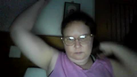 Snapshot of queen211869 chatting on 14, 12, 2025 Queenjenny online show from 14, 12, 2025