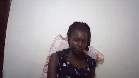 Snapshot of queen_0012 chatting on 21, 7, 2026 asher online show from 21, 7, 2026