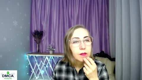 Snapshot of queen_a_n_i chatting on 22, 4, 2026 A N I Ill be here on December 1st online show from 22, 4, 2026