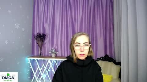 Snapshot of queen_a_n_i chatting on 29, 4, 2026 A N I Ill be here on December 1st online show from 29, 4, 2026