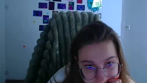Snapshot of queen_amelie chatting on 19, 2, 2026 Amelie online show from 19, 2, 2026