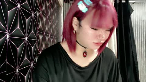 Snapshot of queen_elicktra chatting on 21, 6, 2026 JOY online show from 21, 6, 2026