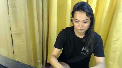 Snapshot of queen_ennah chatting on 8, 6, 2026 queen_ennah online show from 8, 6, 2026