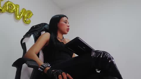 GIVE ME YOUR MONEY online show from 9, 10, 2025