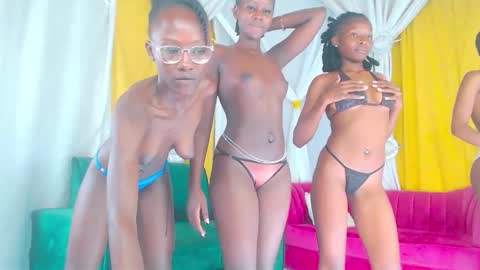 Snapshot of queen_goddess01 chatting on 6, 2, 2026 queen online show from 6, 2, 2026