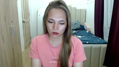 Snapshot of queen_heart0 chatting on 31, 5, 2026 shawny online show from 31, 5, 2026