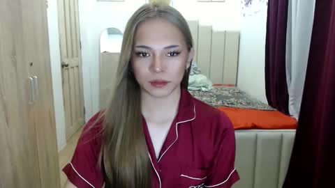 Snapshot of queen_heart0 chatting on 3, 6, 2026 shawny online show from 3, 6, 2026