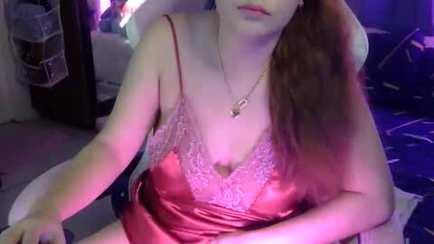 QueenHennessy online show from 12, 10, 2025