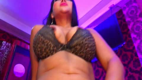 Lily online show from 13, 3, 2026