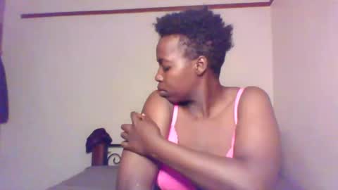 Snapshot of queen_melanine chatting on 14, 12, 2024 QUEEN online show from 14, 12, 2024