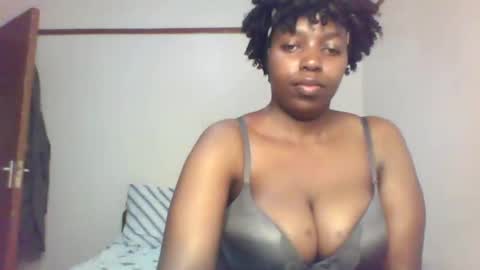 Snapshot of queen_melanine chatting on 21, 2, 2025 QUEEN online show from 21, 2, 2025