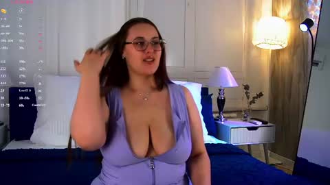 Snapshot of queen_monica chatting on 27, 6, 2026 Monica online show from 27, 6, 2026