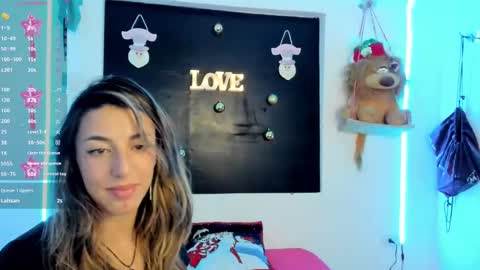 queen_natttyy online show from 4, 12, 2024