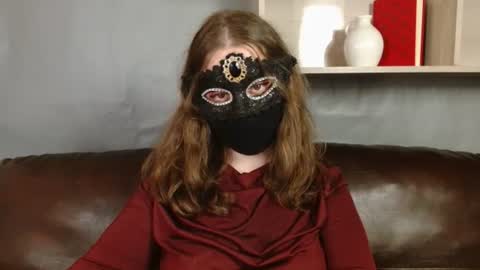 Snapshot of queen_nora chatting on 20, 6, 2026 Nora online show from 20, 6, 2026