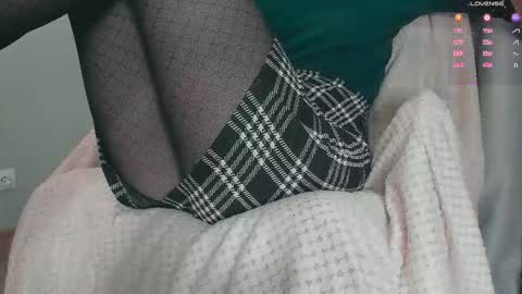 Carly online show from 12, 11, 2025