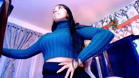 Snapshot of queen_nyxx chatting on 25, 6, 2026 QueenNyx online show from 25, 6, 2026