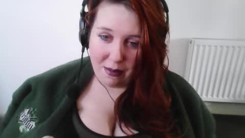 Snapshot of queen_o_swords chatting on 22, 2, 2026 queen_o_swords online show from 22, 2, 2026
