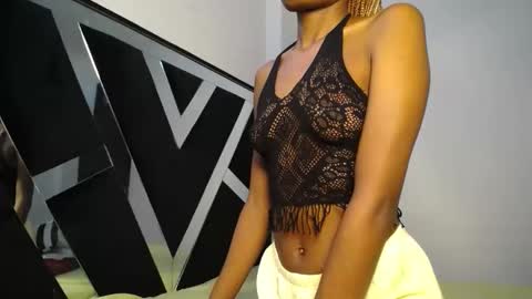 queen_sashavixen online show from 12, 5, 2026