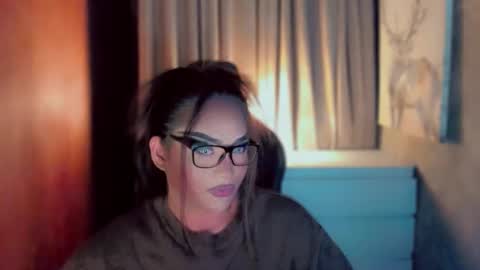 Snapshot of queenarthalia chatting on 15, 3, 2026 ARTHA online show from 15, 3, 2026