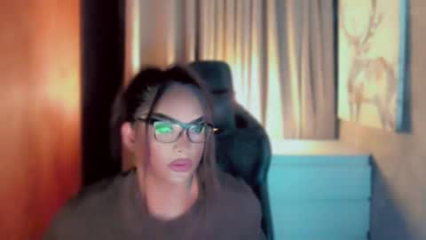 Snapshot of queenarthalia chatting on 23, 3, 2026 ARTHA online show from 23, 3, 2026