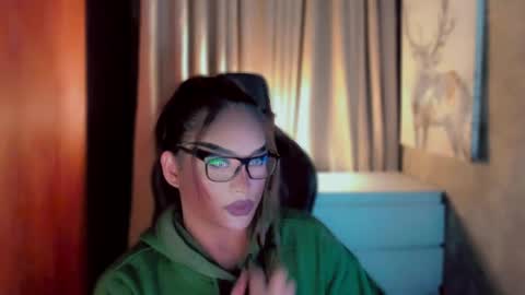 Snapshot of queenarthalia chatting on 31, 3, 2026 ARTHA online show from 31, 3, 2026