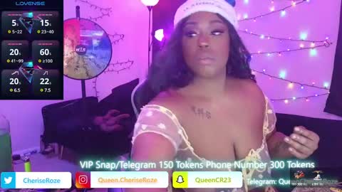 Snapshot of queencroze chatting on 16, 12, 2024 Queen Cherise Roze online show from 16, 12, 2024