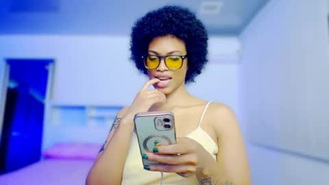 Snapshot of queendom_ing chatting on 22, 10, 2025 Sweet Goddess online show from 22, 10, 2025