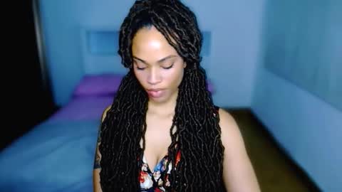 Snapshot of queendom_ing chatting on 25, 10, 2025 Sweet Goddess online show from 25, 10, 2025