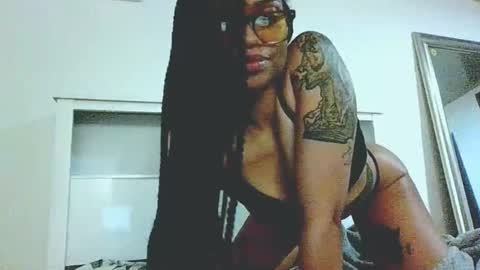 Snapshot of queendom_ing chatting on 9, 11, 2025 Sweet Goddess online show from 9, 11, 2025