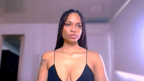 Snapshot of queendom_ing chatting on 10, 11, 2025 Sweet Goddess online show from 10, 11, 2025