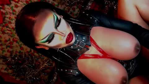 Wanda Luna online show from 7, 12, 2024