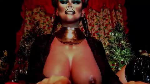 Wanda Luna online show from 10, 12, 2024