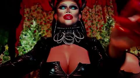 Wanda Luna online show from 19, 12, 2024