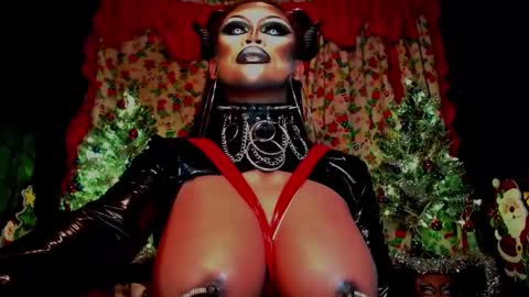 Wanda Luna online show from 2, 1, 2025