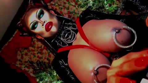 Wanda Luna online show from 4, 1, 2025