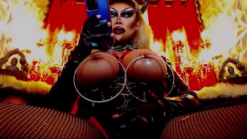 Wanda Luna online show from 6, 3, 2025