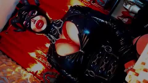 Wanda Luna online show from 8, 9, 2025