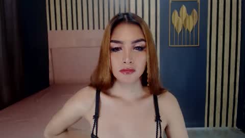 Snapshot of queenemeraldts chatting on 19, 12, 2024 queenemeraldts online show from 19, 12, 2024