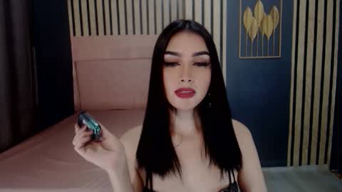 Snapshot of queenemeraldts chatting on 23, 12, 2024 queenemeraldts online show from 23, 12, 2024